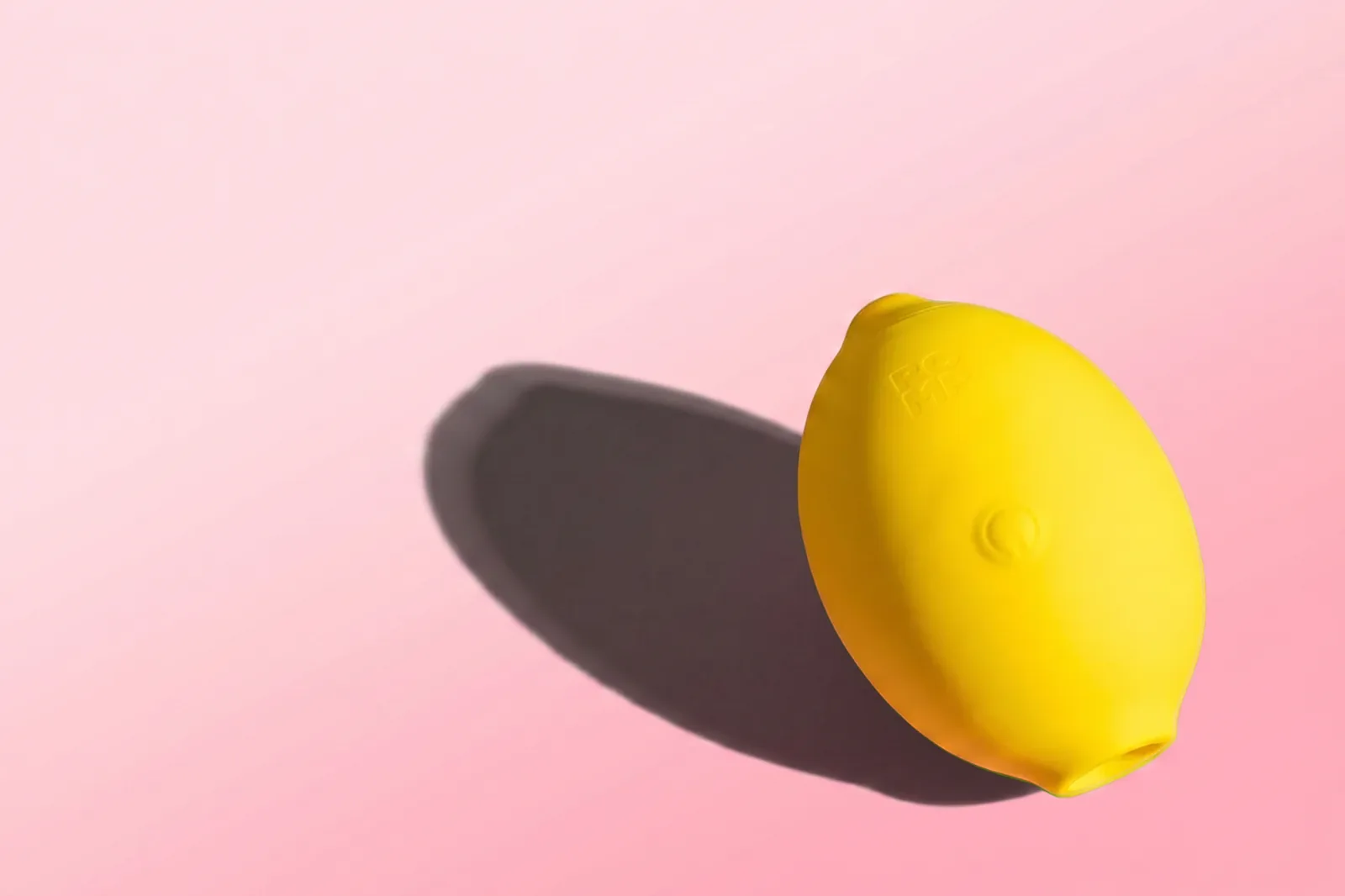 Lemon Toy By Romp ROMP Lemon Crush — Pleasure Air Clitoral Toy by Lovehoney | Official